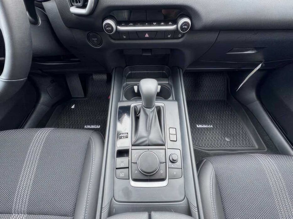 Mazda CX-50      2025