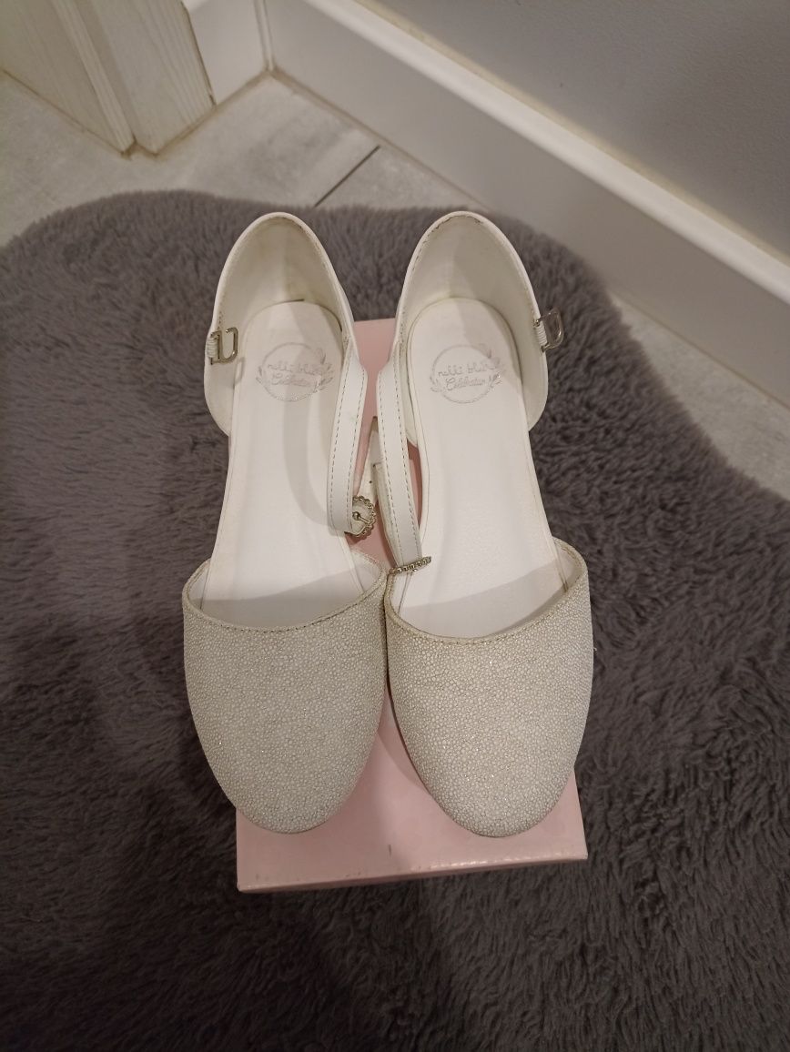 Buty do Komunii. Stan bardzo dobry!