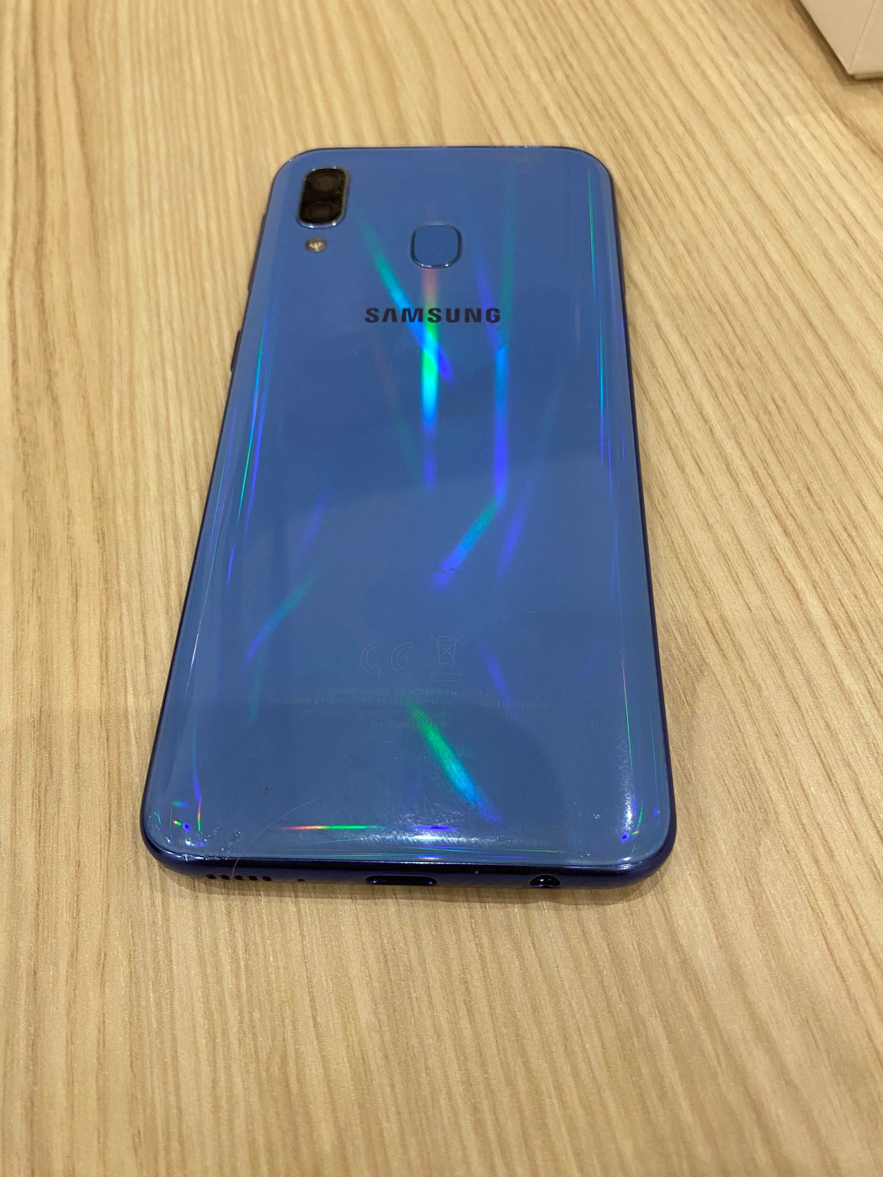 Samsung A40 Niebieski