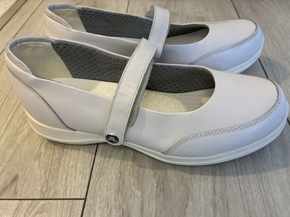 Crocs 41 skóra półbuty na rzep