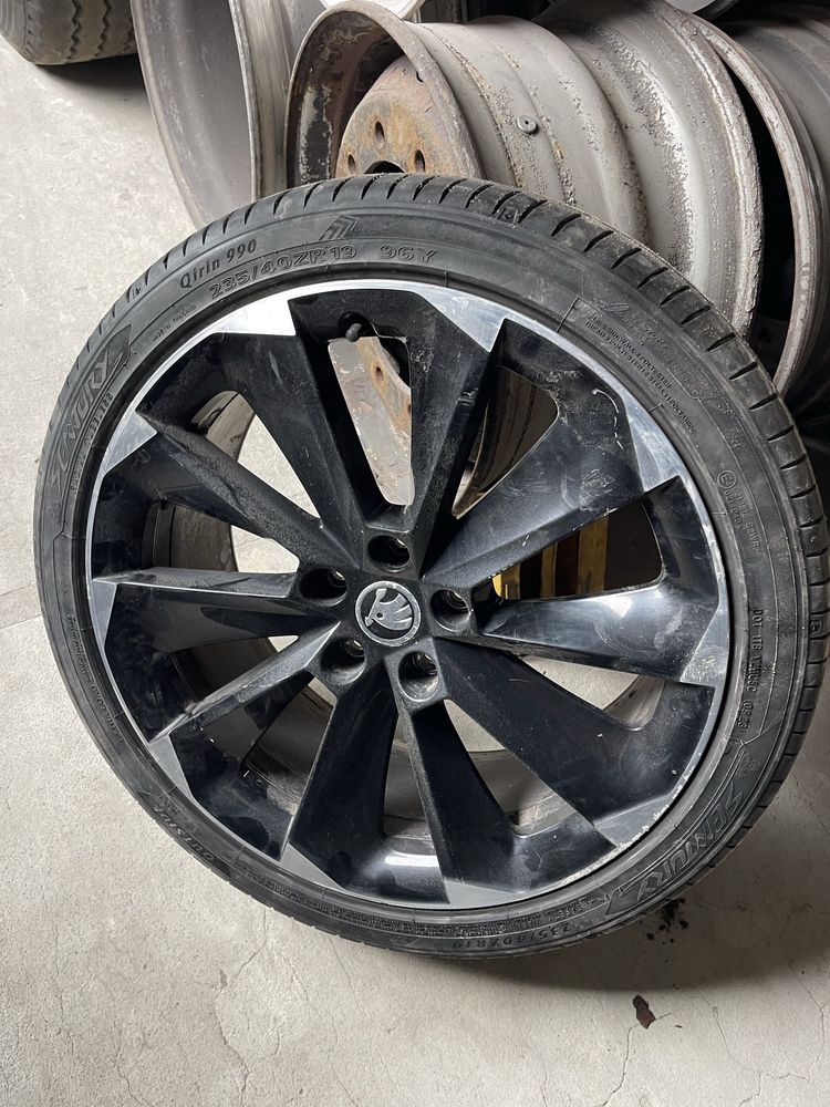 Диски з резиною r19 skoda