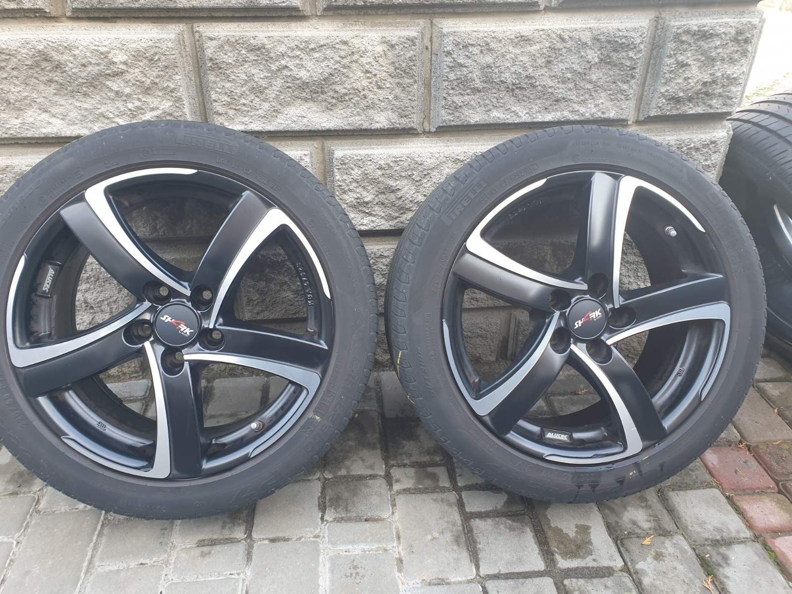 Титани з шинами 225 45 91V Alutec 5x112 r17 7.5j Et47