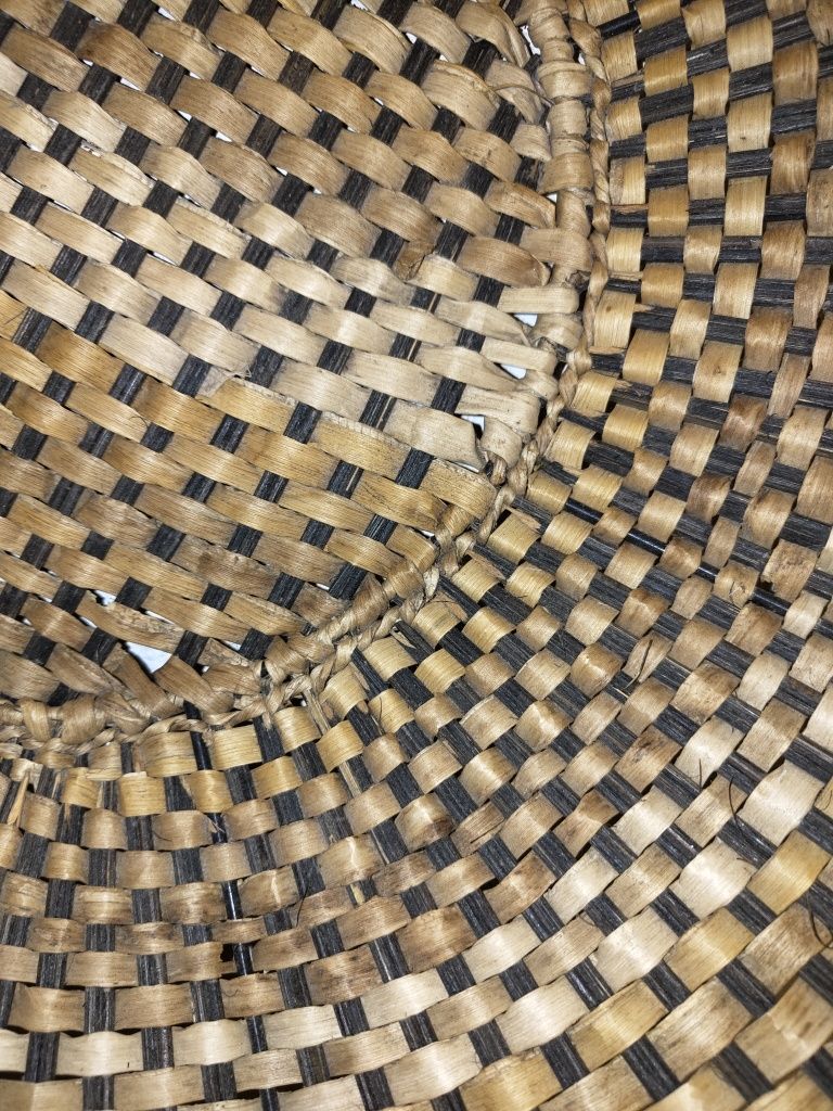 Cesta decorativa em verga