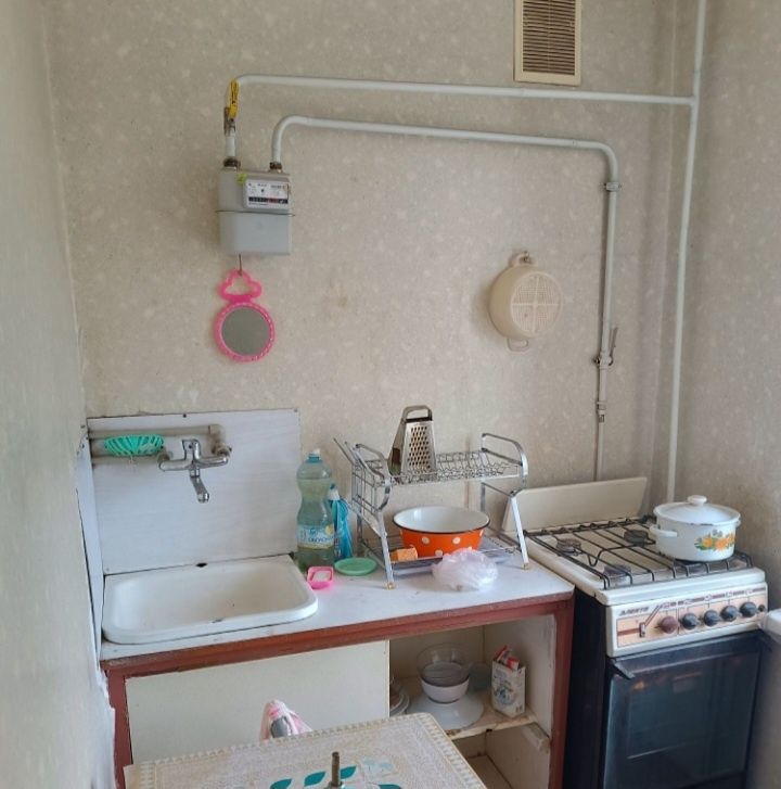 Сдаю в аренду 1к,, гостинку,, Лески