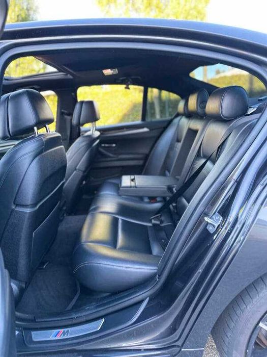 2015 BMW 5 Series 550i