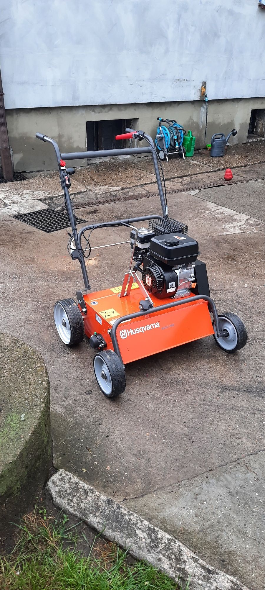 Wynajem wertykulator husqvarna