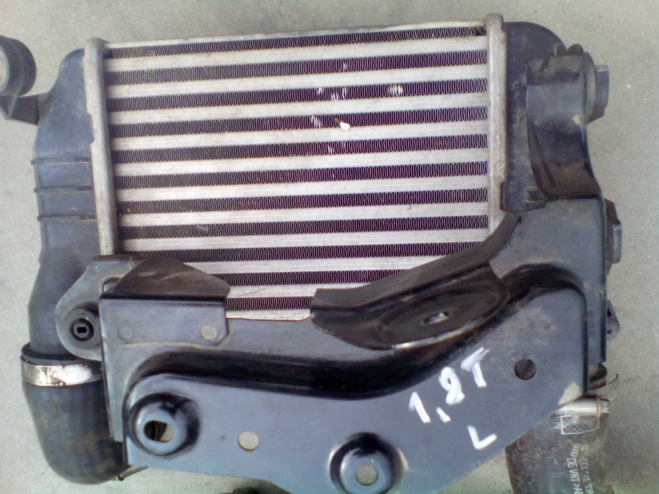 Audi A4 B6 B7  intercooler lewy do 1,8 T