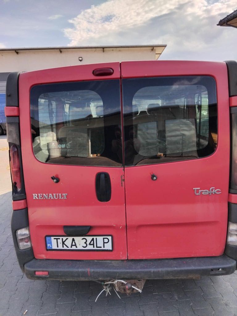 Renault Trafic r. 2006  silnik 1.9