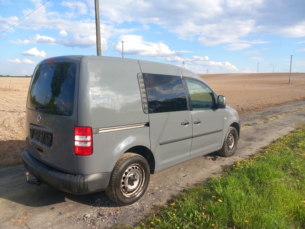 Volkswagen caddy  1,6 tdi KLIMA!! 2011r