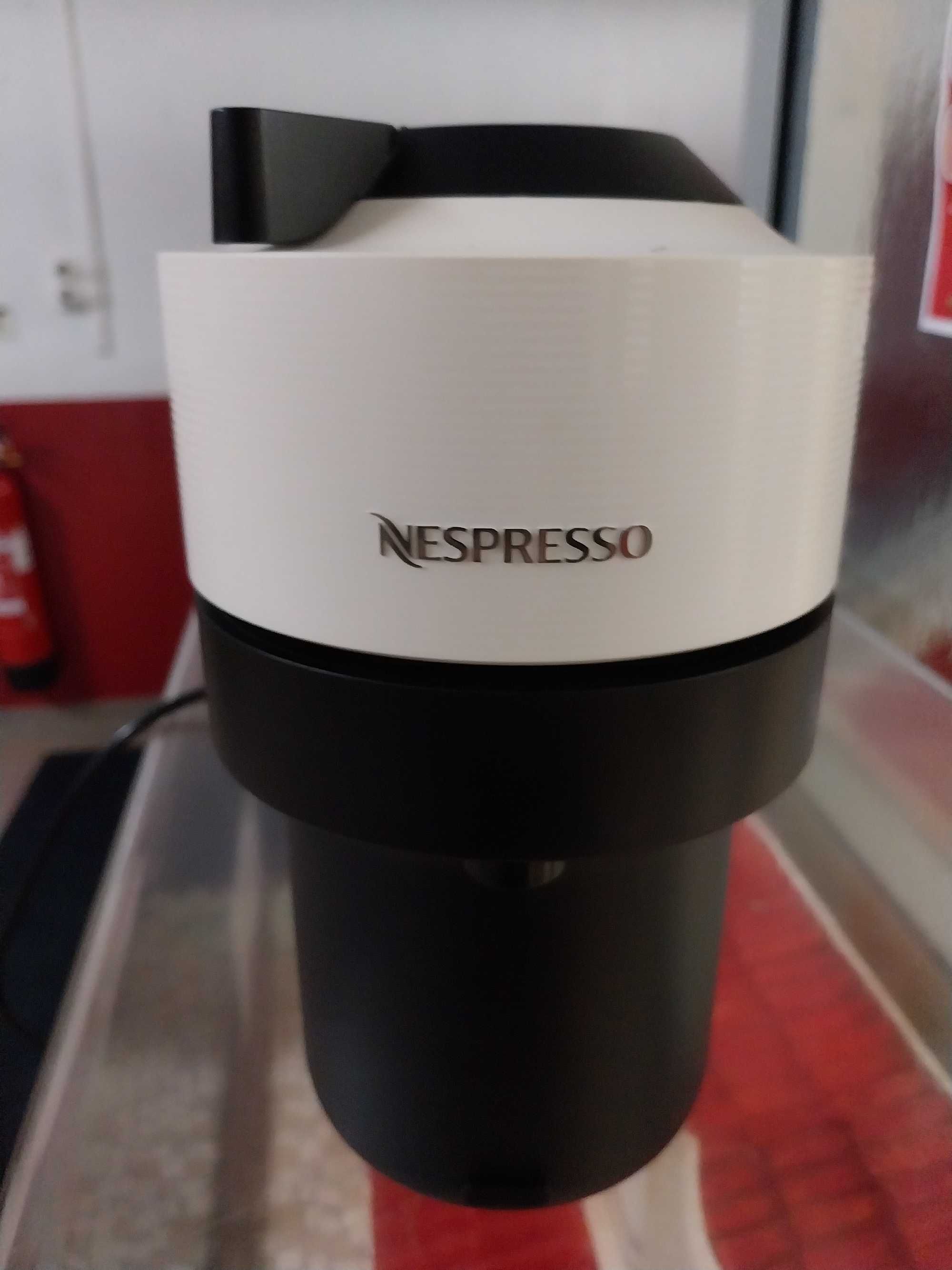 Máquina nespresso Vertuo.