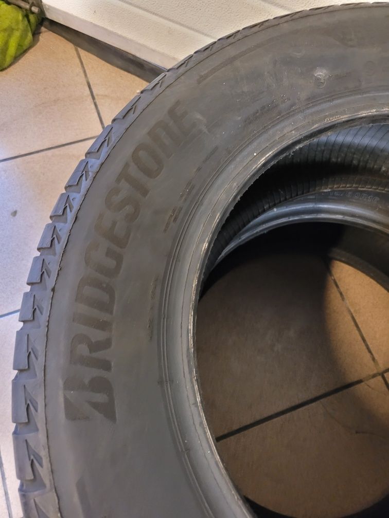 Opony letnie Bridgestone 215/60/16