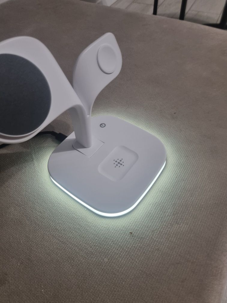 Ładowarka o dukcyjna  stacja dokująca 5W1 APPLE Samsung USB 18W QC 3.0