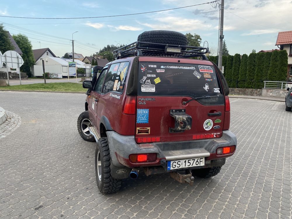 Ford maverick Nissan Terrano 2 offroad 2.7tdi