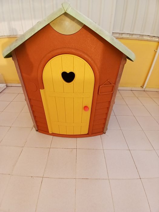 Casa de brincadeira exterior