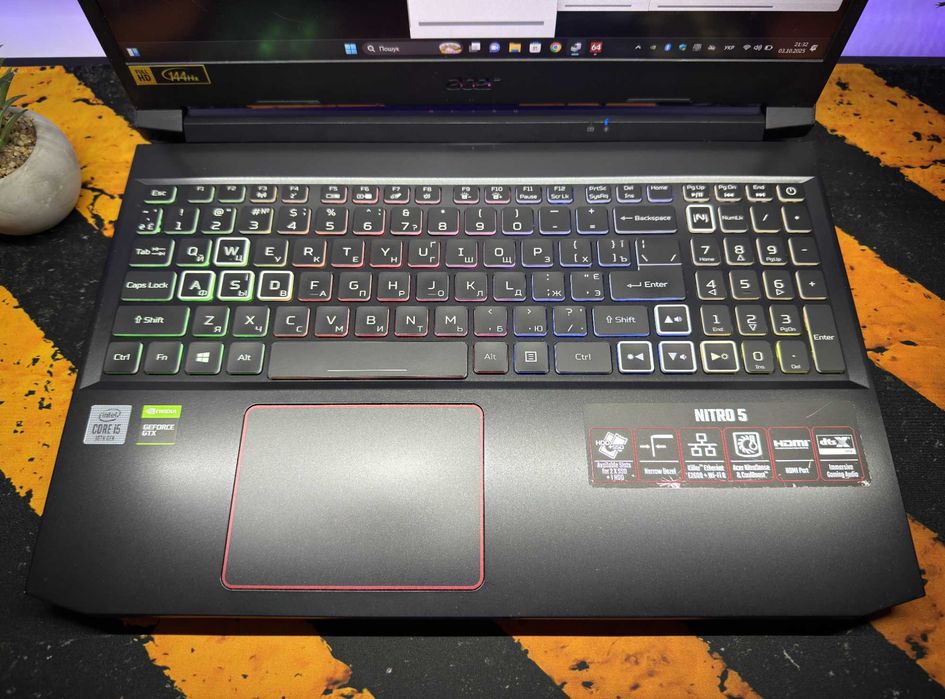 Acer Nitro 5, gtx1660ti, core i5, 144 hz
