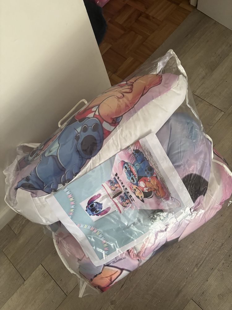Manta e almofada stich