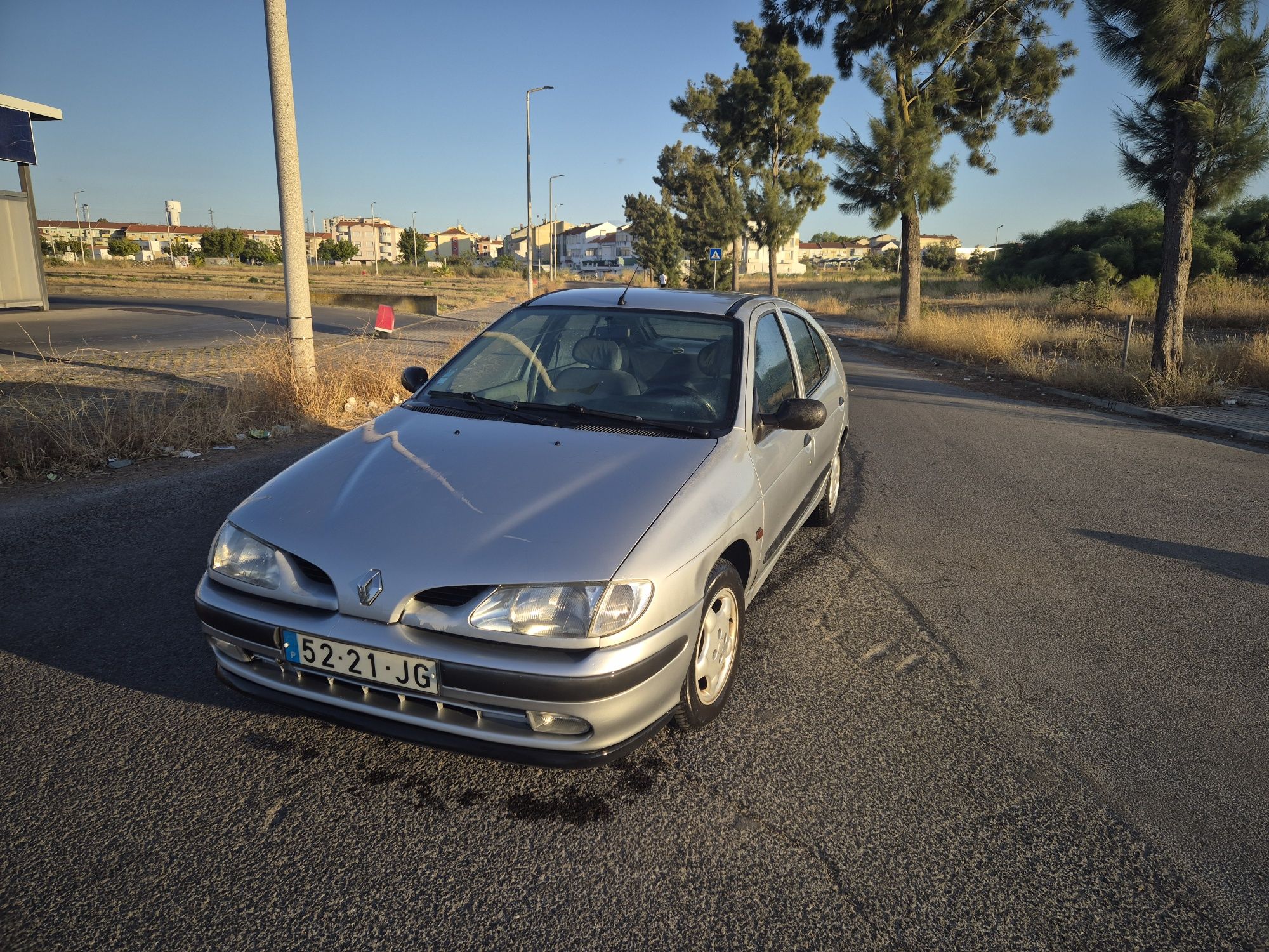 Renault megane  1.4 com apenas 96 mil kms