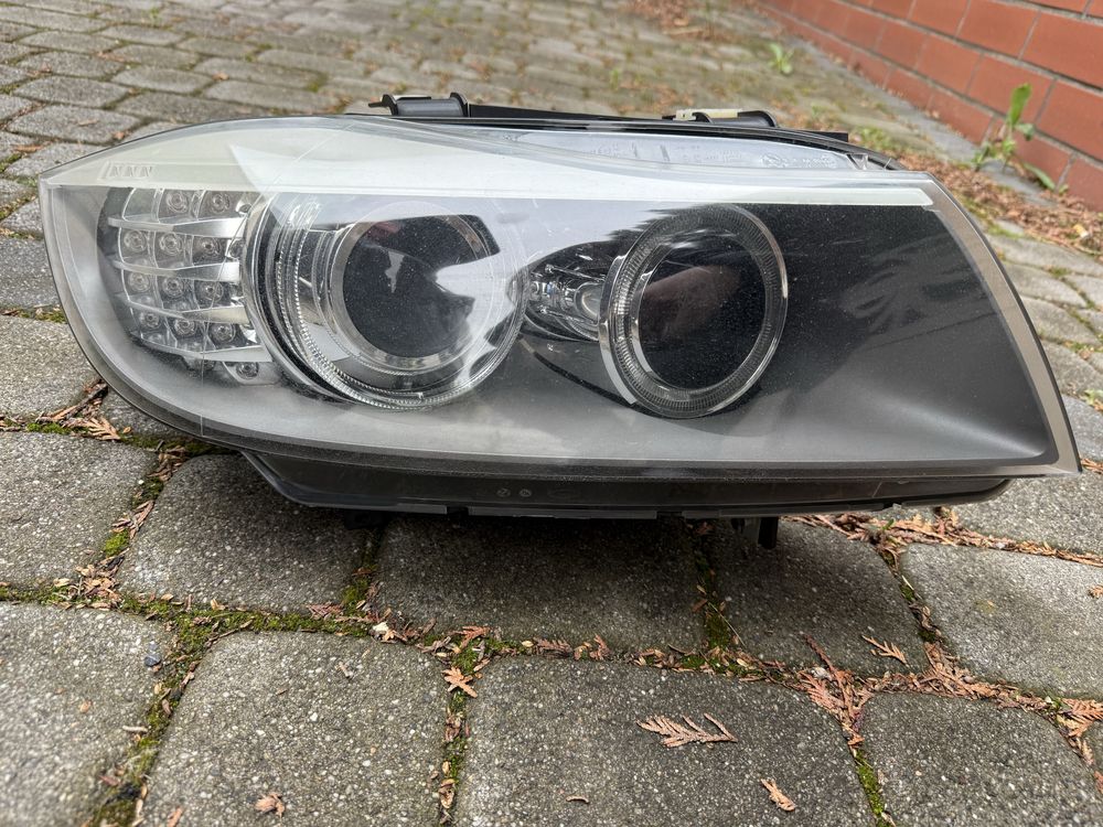 Lapy Xenon BMW E90 polift