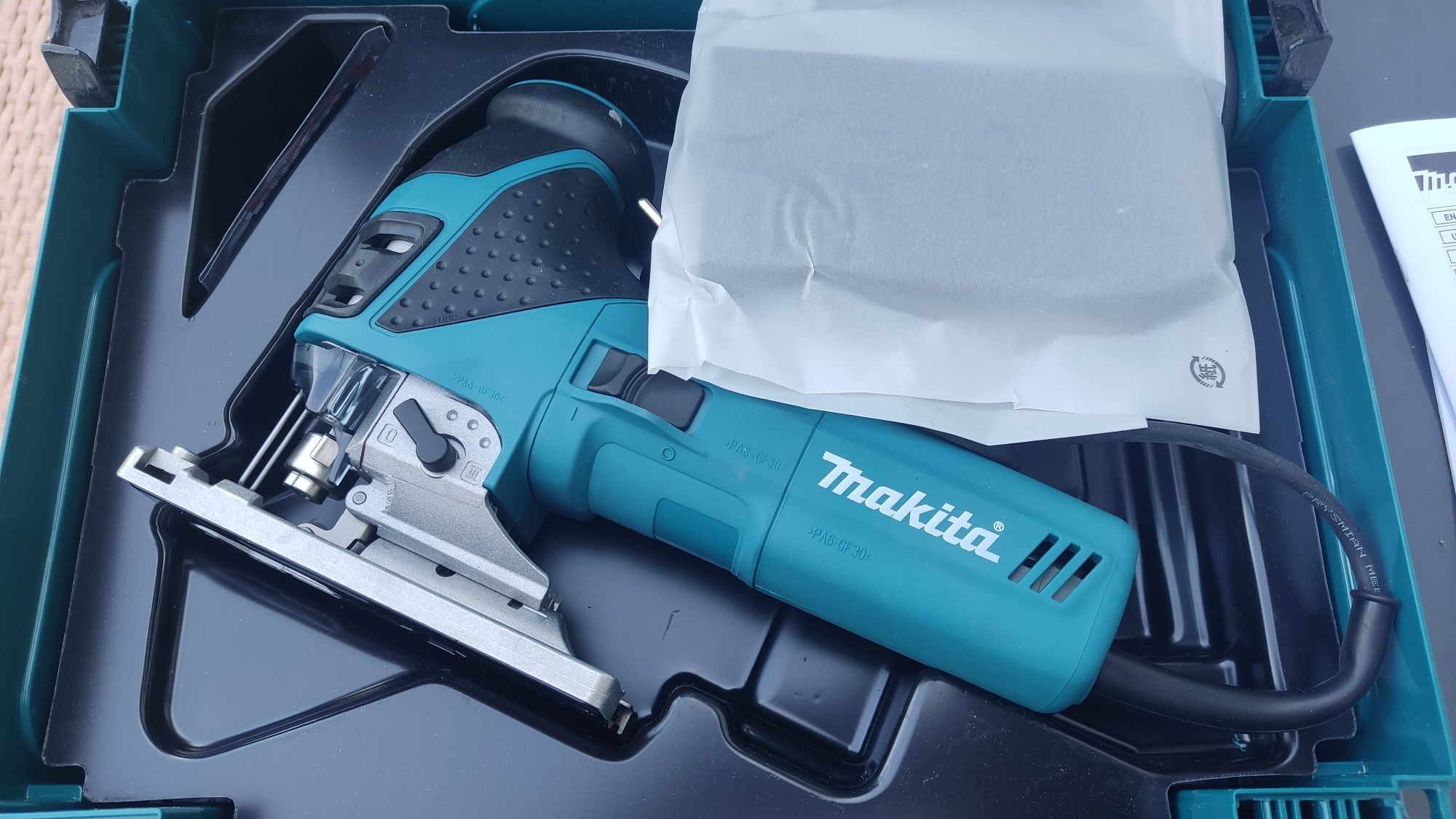 Wyrzynarka makita 4351fctj nowa