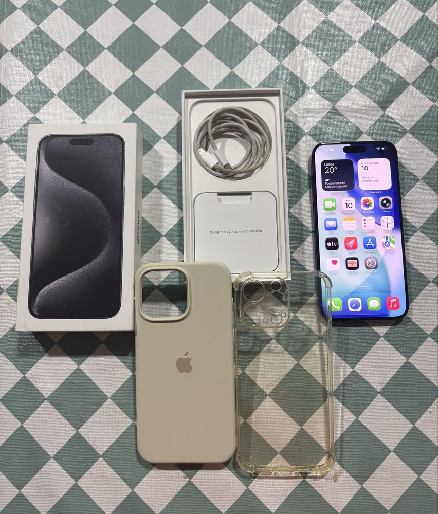 iPhone 15 Pro Max - 256GB (COMO NOVO)