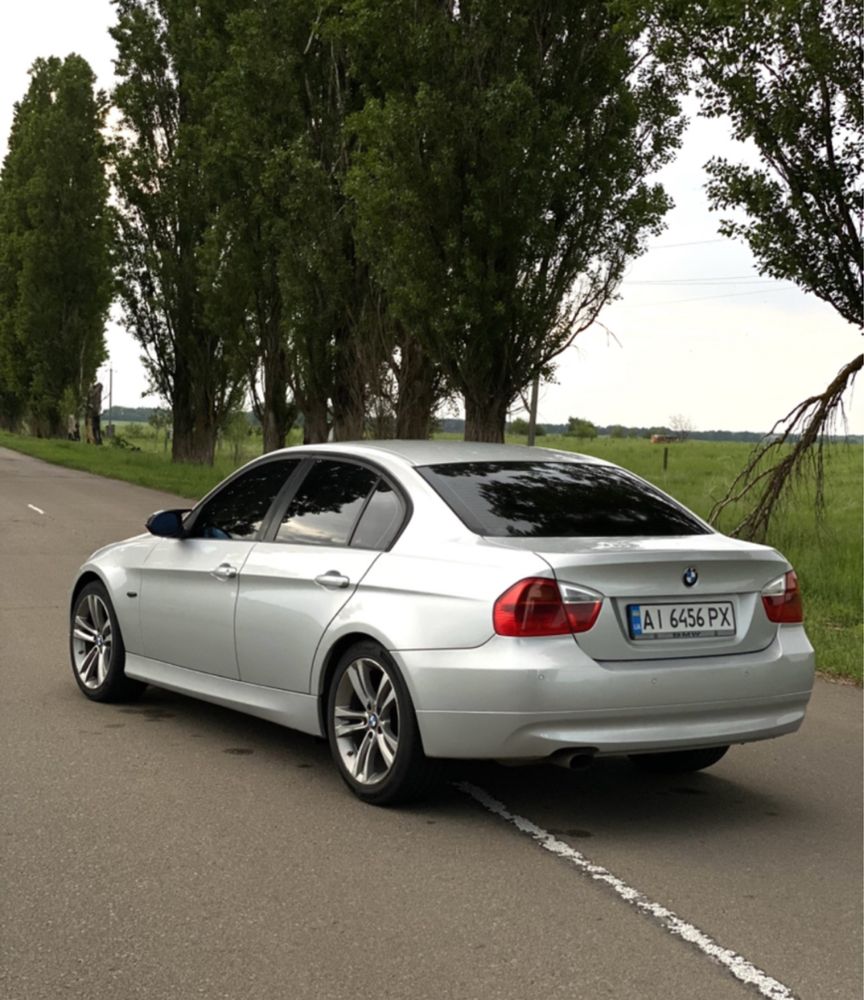 BMW E90 2006 р. 2.0 бензин