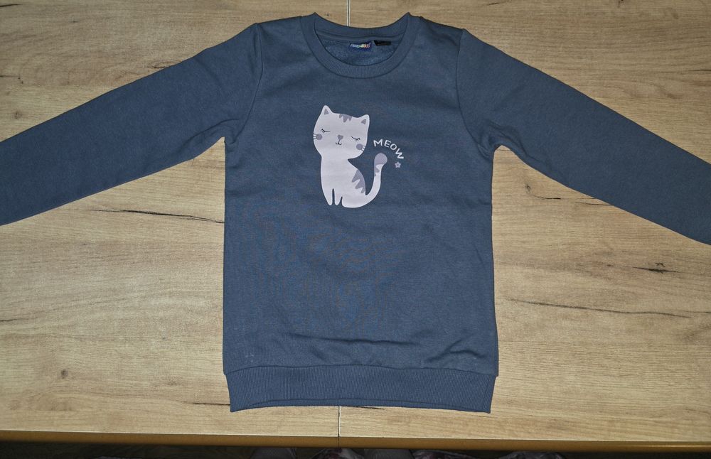 Bluza z kotkiem jak nowa 122/128cm