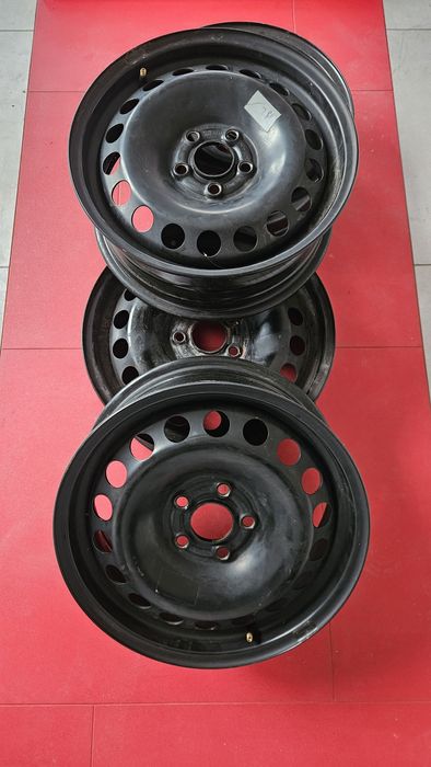15 5x100 et40 Skoda Fabia VW Polo Audi A2 felgi stalowe