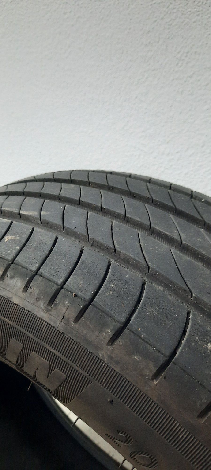 Pneu Michelin 205/55 R16