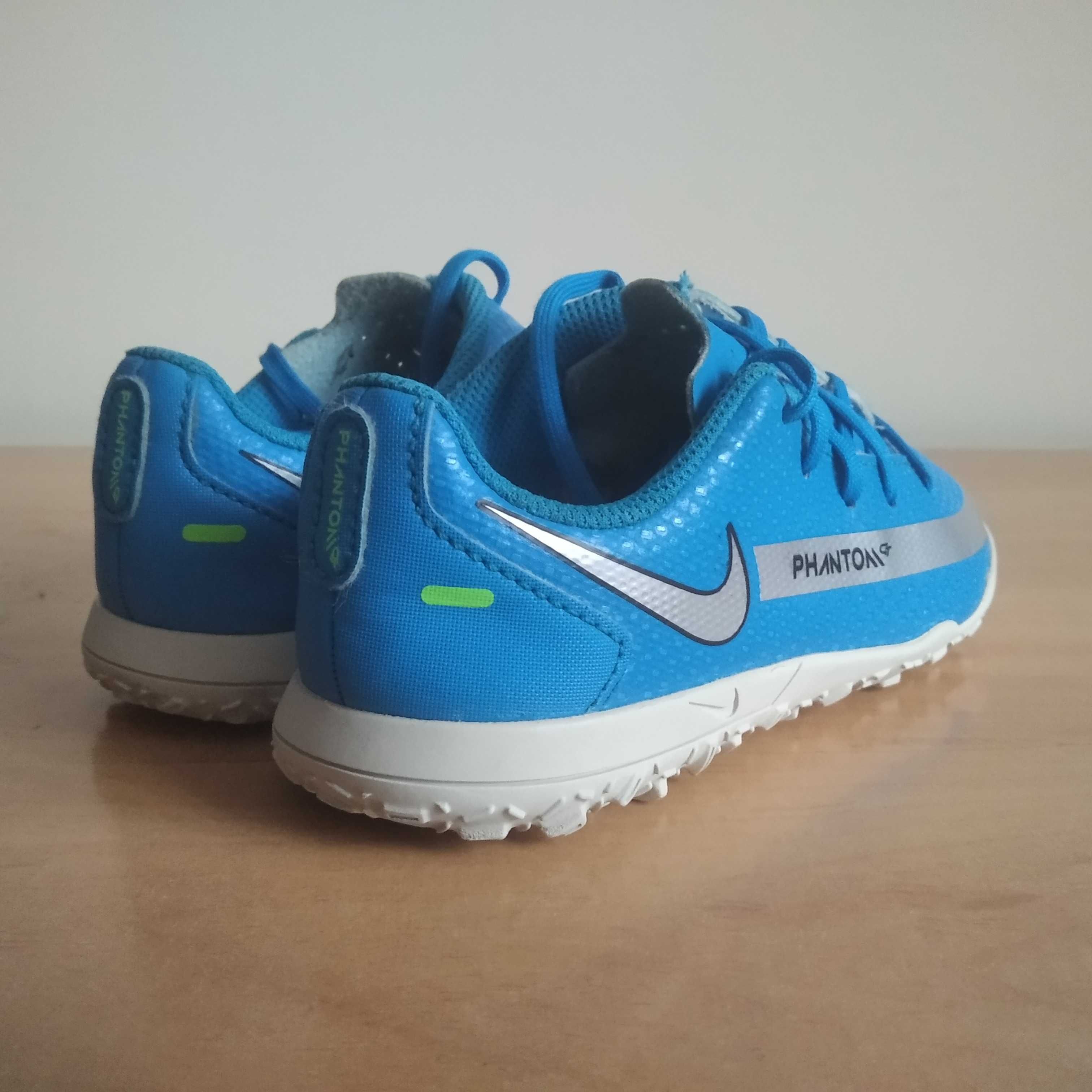 Buty piłkarskie turfy NIKE PHANTOM GT CLUB TF roz.eu-28