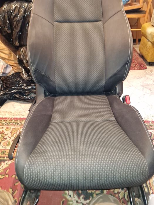 fotele do Hondy Civic 9 generacji 15 rok przedni prawy i tylnie