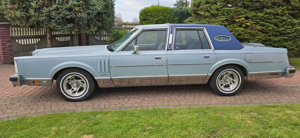 Lincoln  Lincoln Continental Mark VI