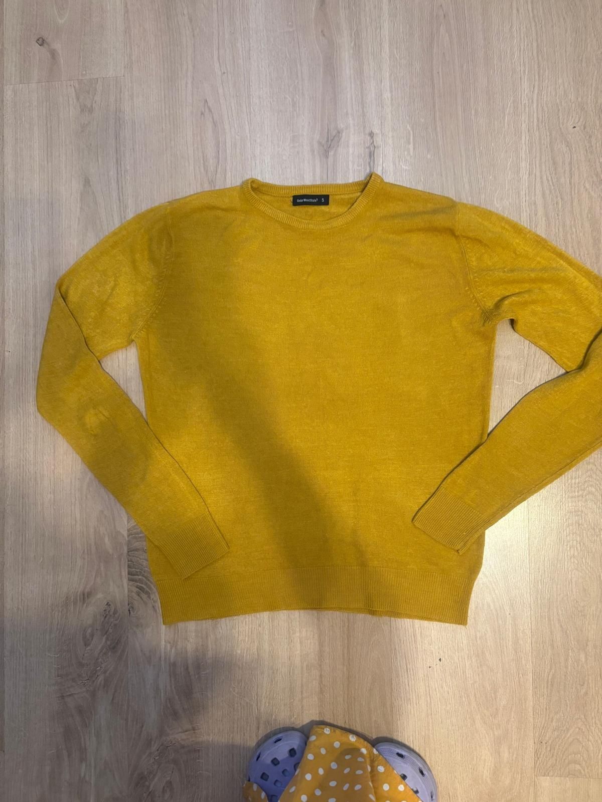 Sweter męski elegancki.