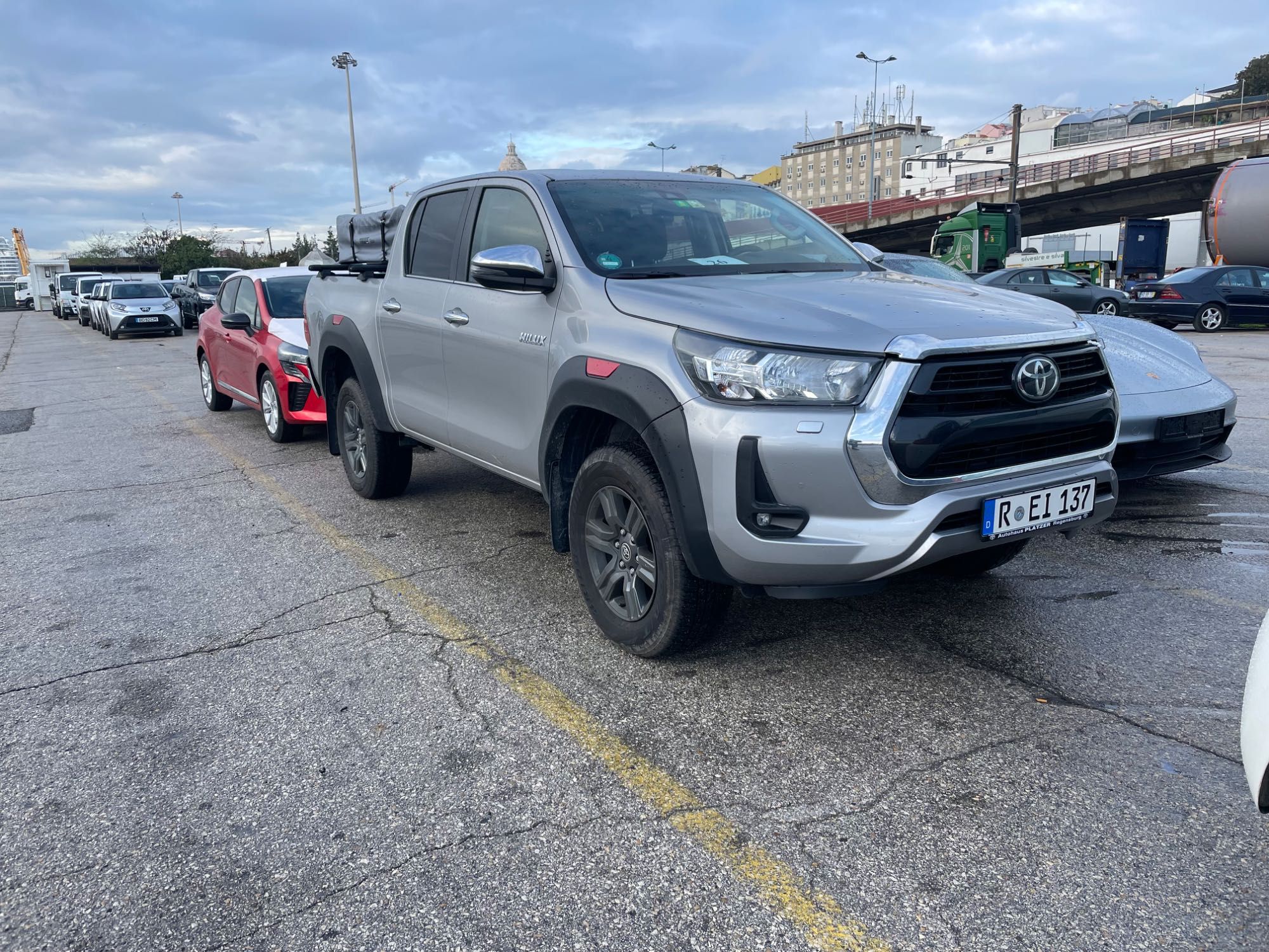 Toyota Hilux 3500km