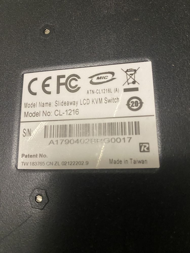 ATEN KVM SWITCH консоль CL-1216