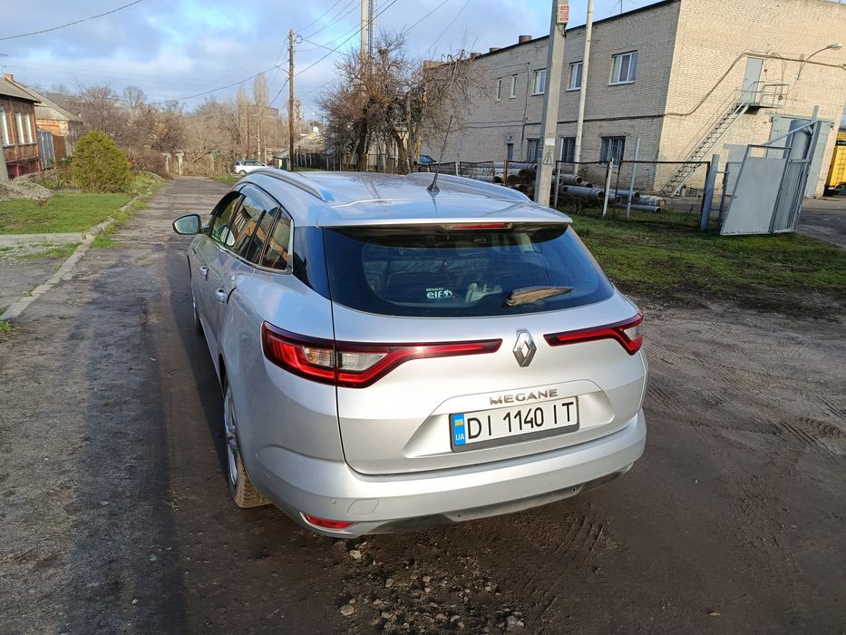 Renault Megan 4 .