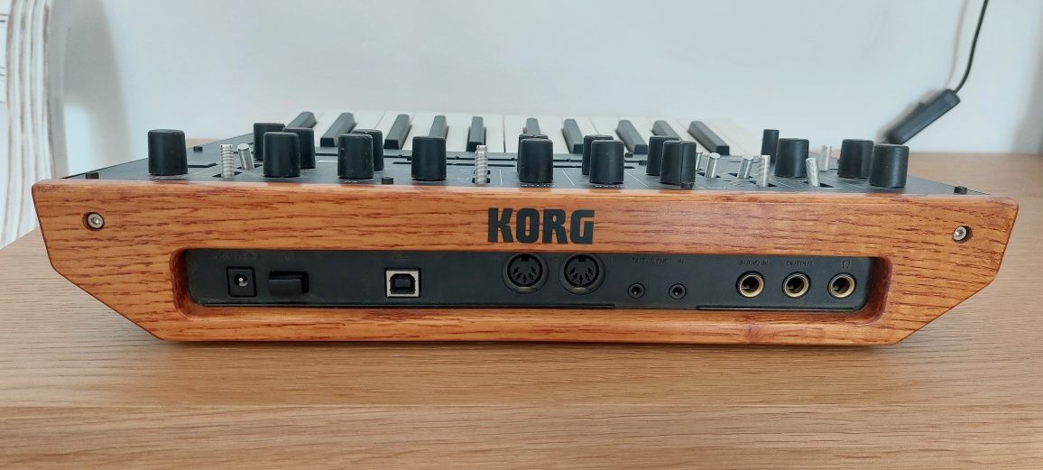 Sintetizador Korg Monologue blue