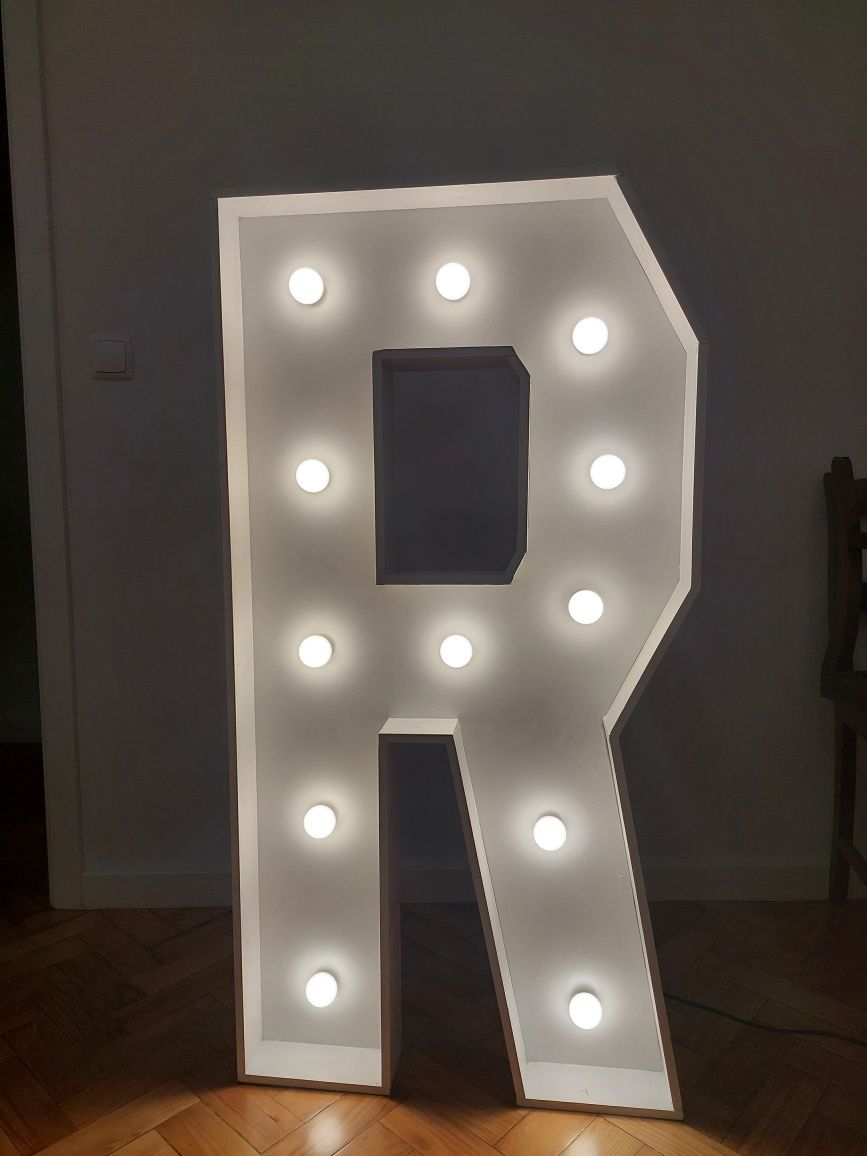 Letra Iluminada "R"