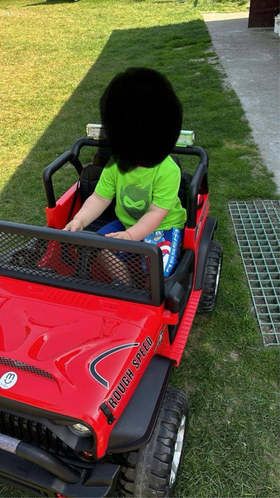 Auto na akumulator dla dzieci 4x4