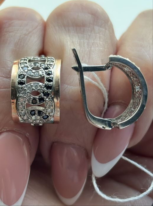 Срібні сережки 925  проби зі вставкою золота.