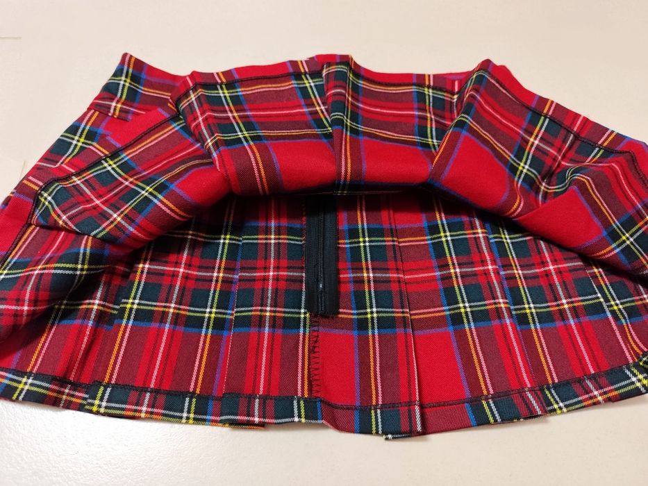 Mini Saia Colegial com Gravata - Redoute (Tam M)
