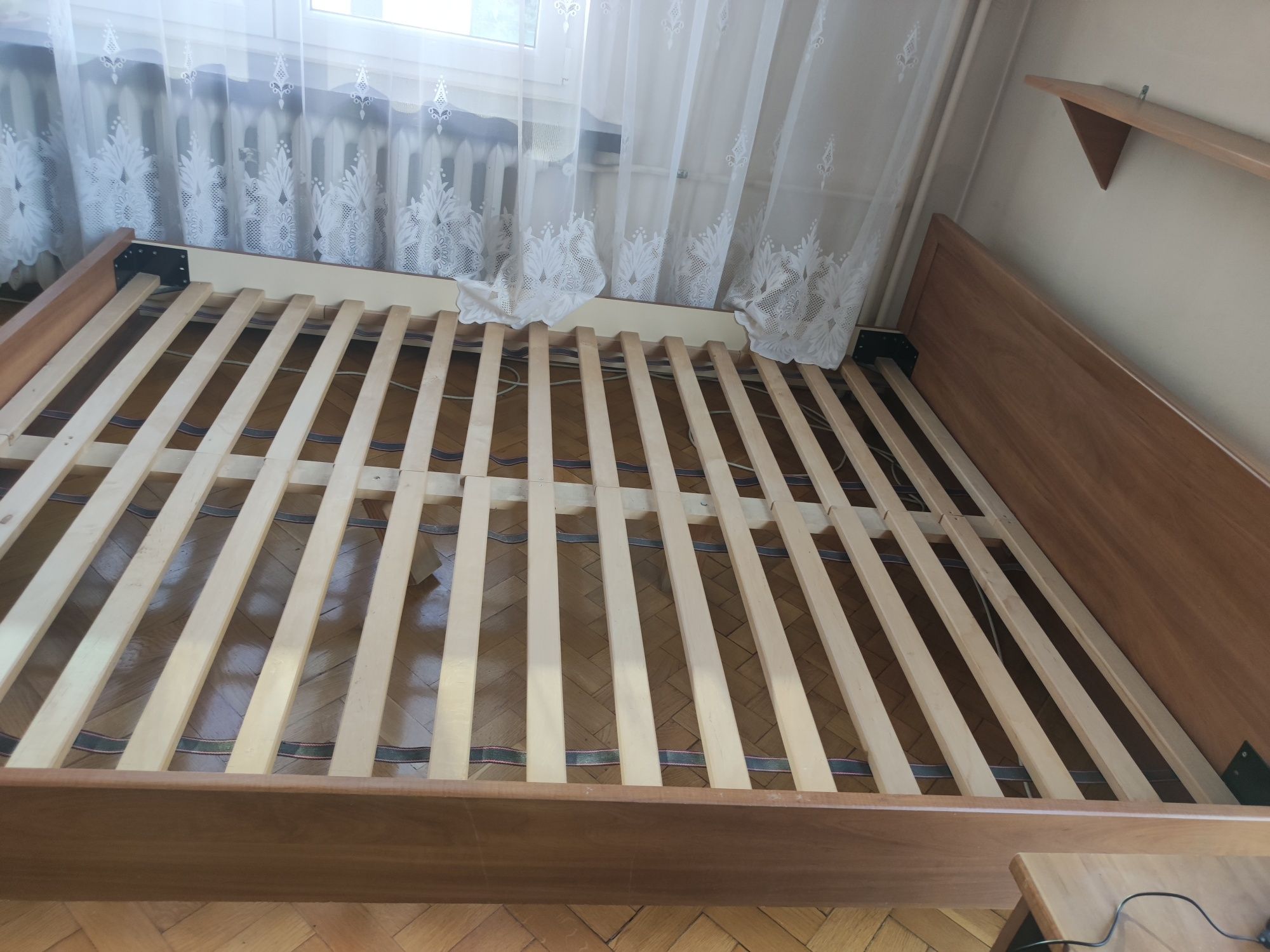 Sprzedam łóżko do sypialni