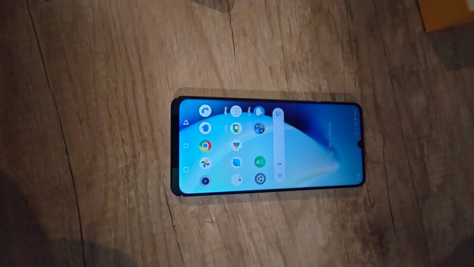 Smartfon Realne Note 50