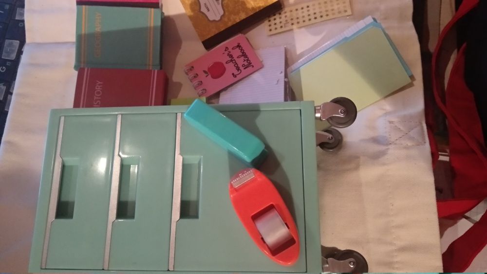 детский игрушка стол сейф полки книги тетради степлер ящики КУКОЛЬНОЕ