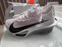 Sapatilhas Nike Alphafly 3 - Tamanho 44,5 - NOVAS