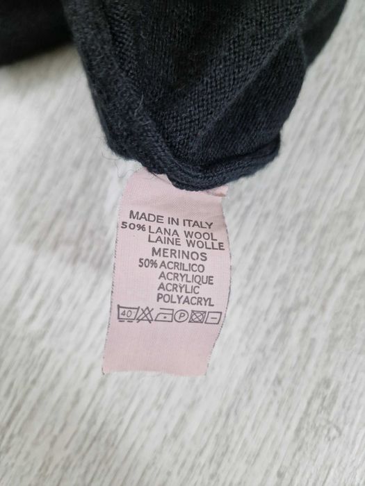 Prima merino czarny wełniany sweter w serek 50% wełna merino XL