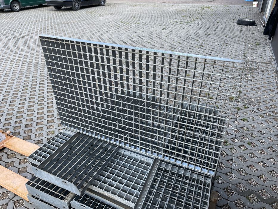 Schody modułowe metalowe