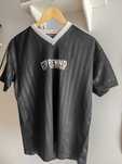 T-shirt czarny w paski cross-ways