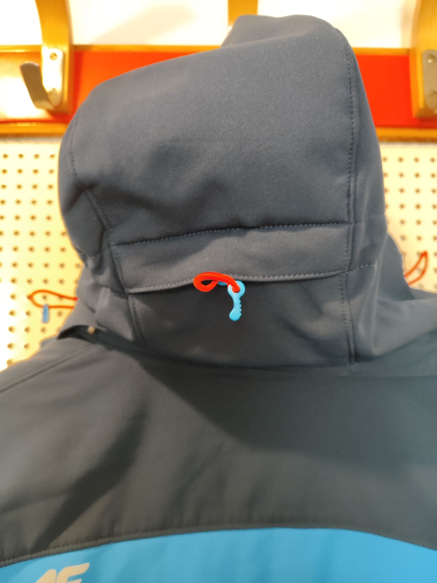 4F Softshell Aqua Tech
