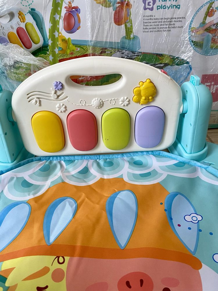 Килимок для немовлят з піаніно Baby's piano gym mat