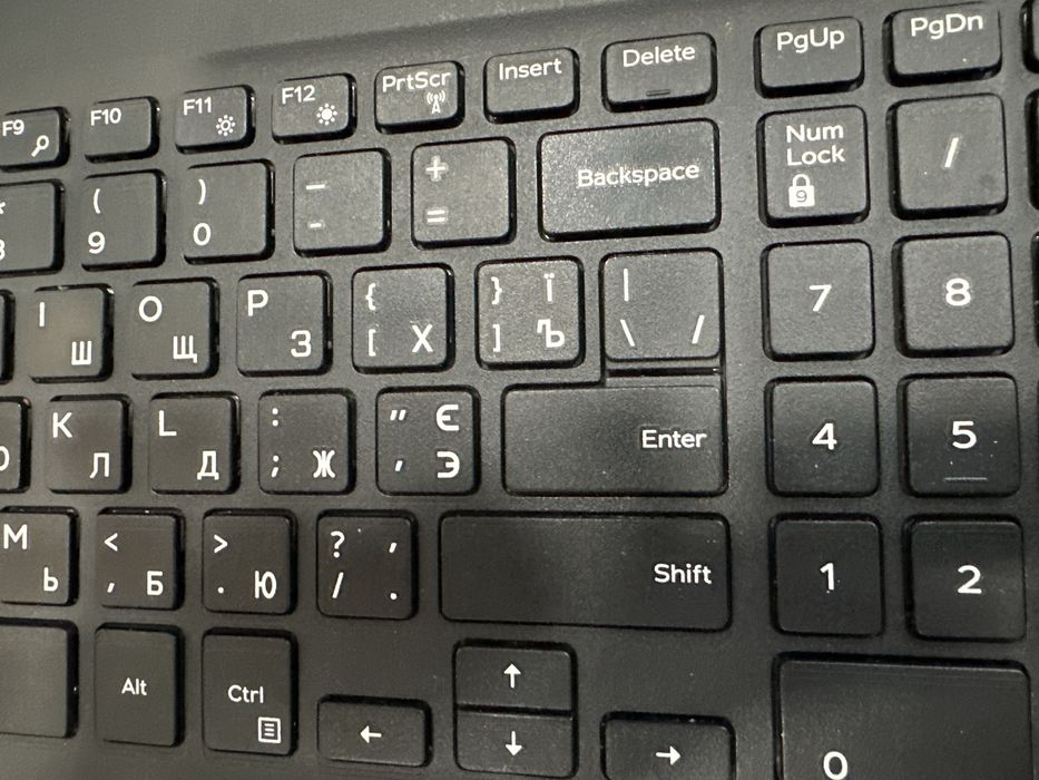 2020год. DELL Latitude 3500, Intel 4205/ 8Gb/256Gb SSD./15.6"/type C